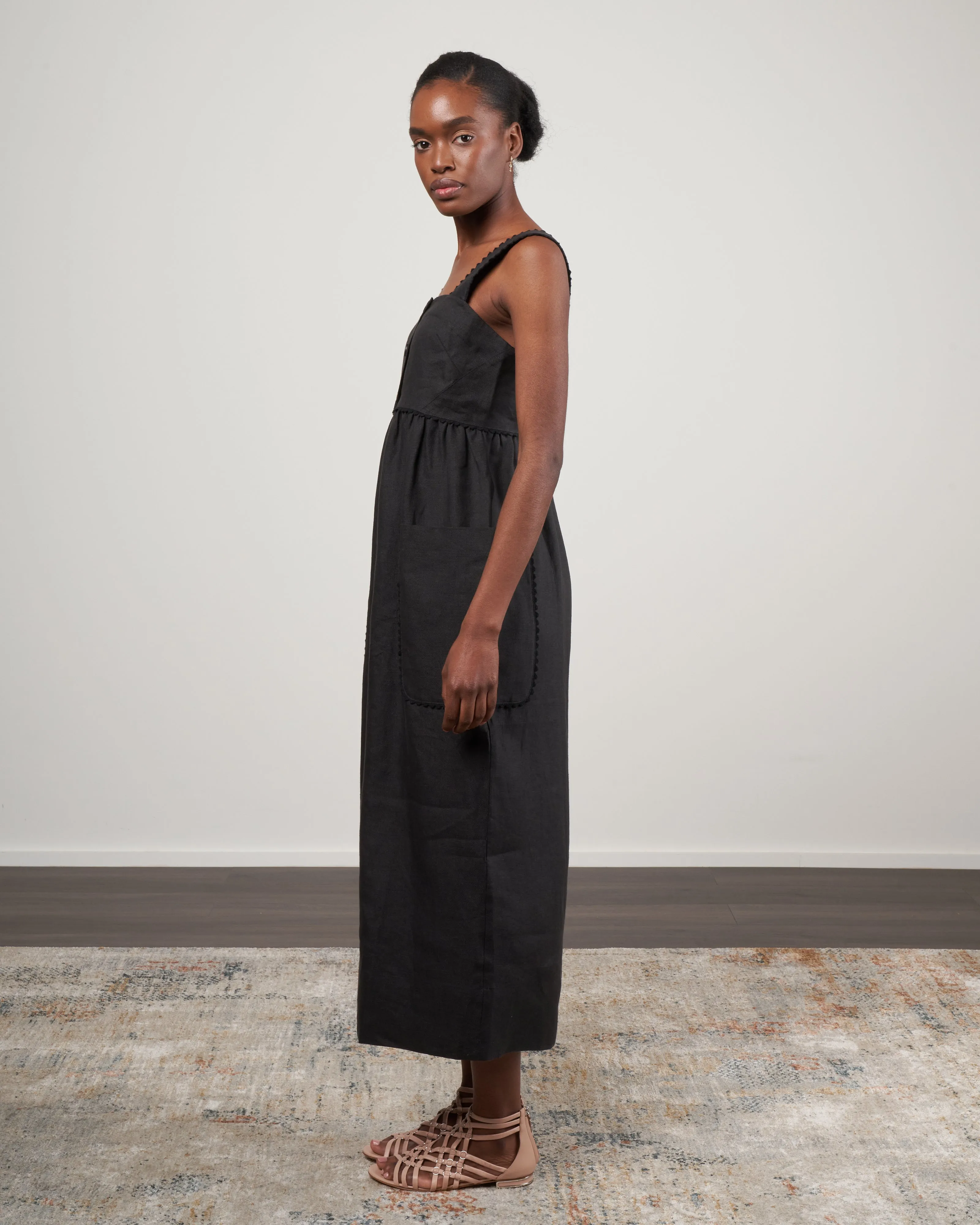 ali apron dress - black