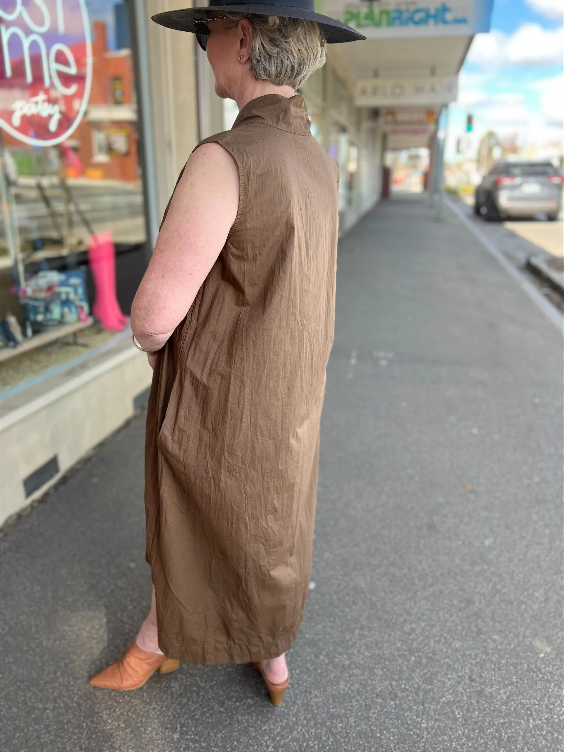 Baci - Organic Cotton Swan Neck Sleeveless Dress in Nutella