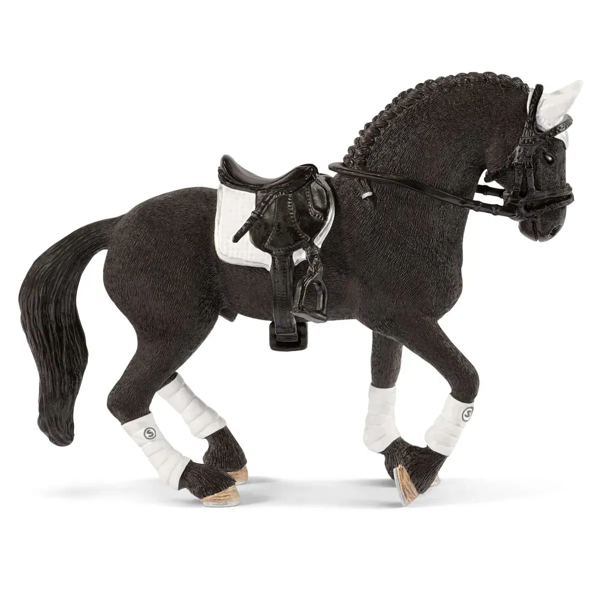 BG42457 Frisian Stallion Riding Tournament