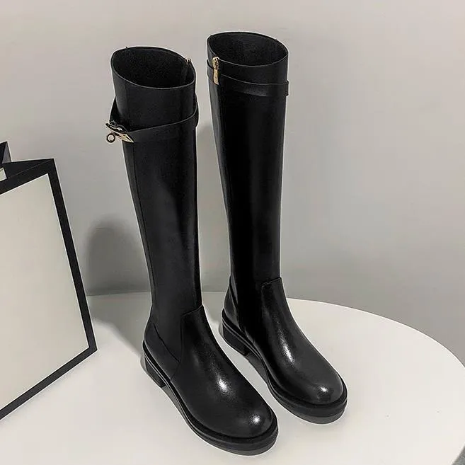 BLACK RIDING BOOTS
