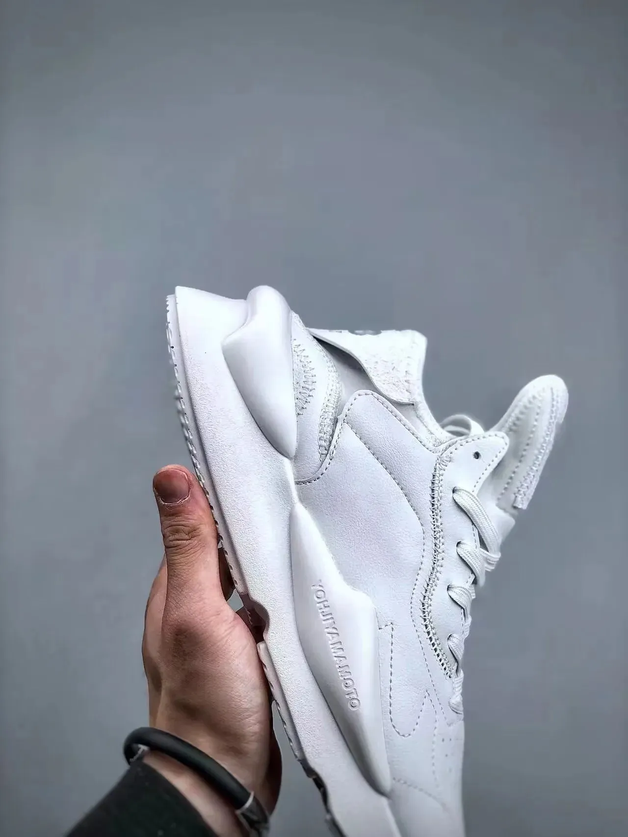 Chaussures luxe chic haute couture Y3 - 2025 / 2025New Sneakers Luxury Brands fashion leisure men and women shoes leather sports running shoes KGDB Y3 lovers Designer shoes NY