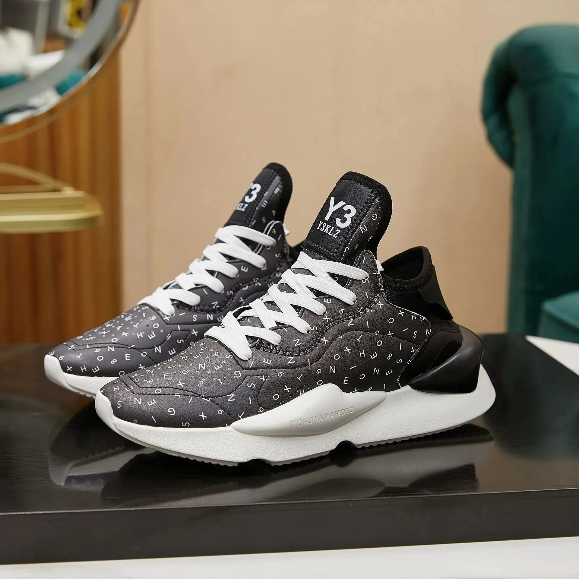 Chaussures luxe chic haute couture Y3 - 2025 / 2025New Sneakers Luxury Brands fashion leisure men and women shoes leather sports running shoes KGDB Y3 lovers Designer shoes NY