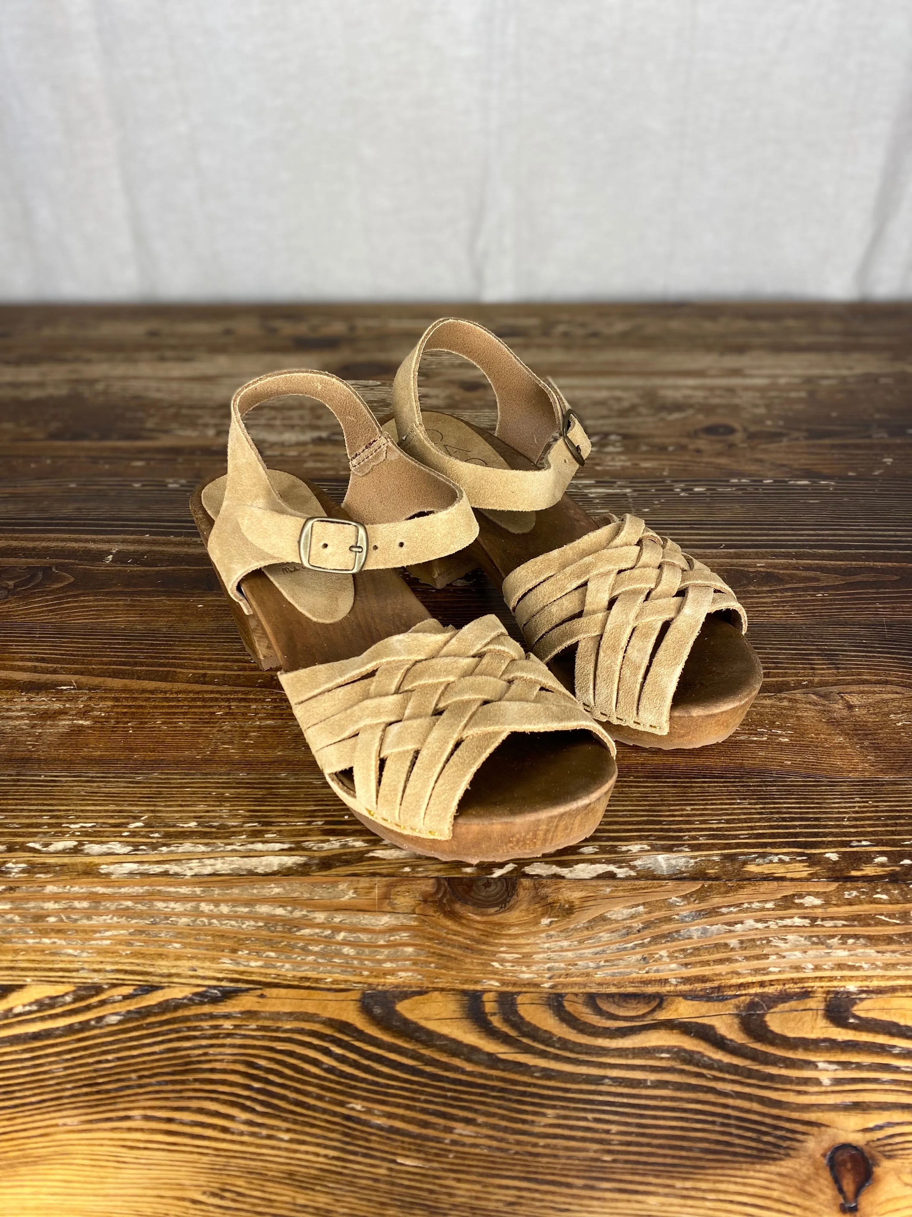 Dijon Sandal - Tan