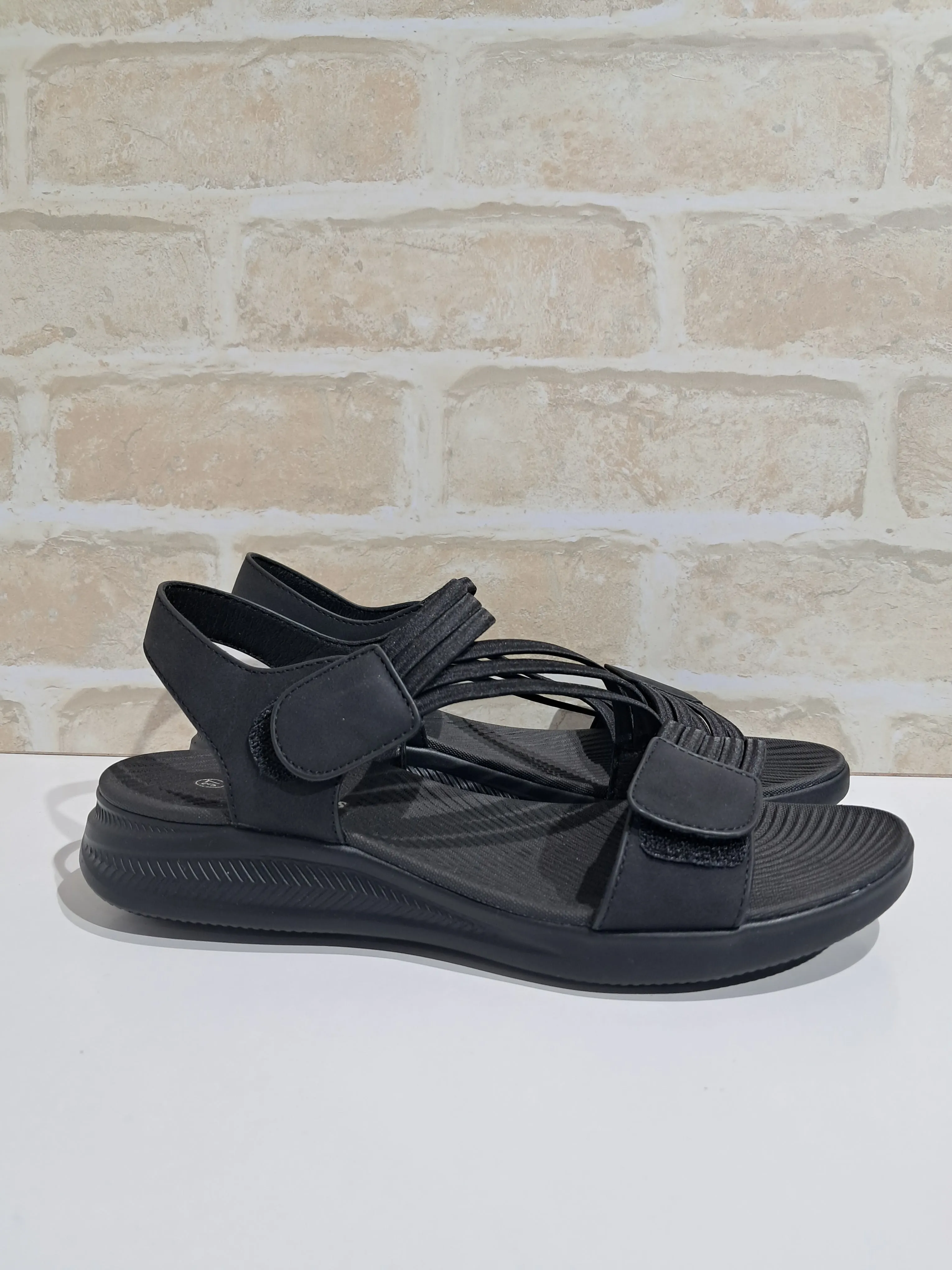 Florrie Black/Black by CC Resorts