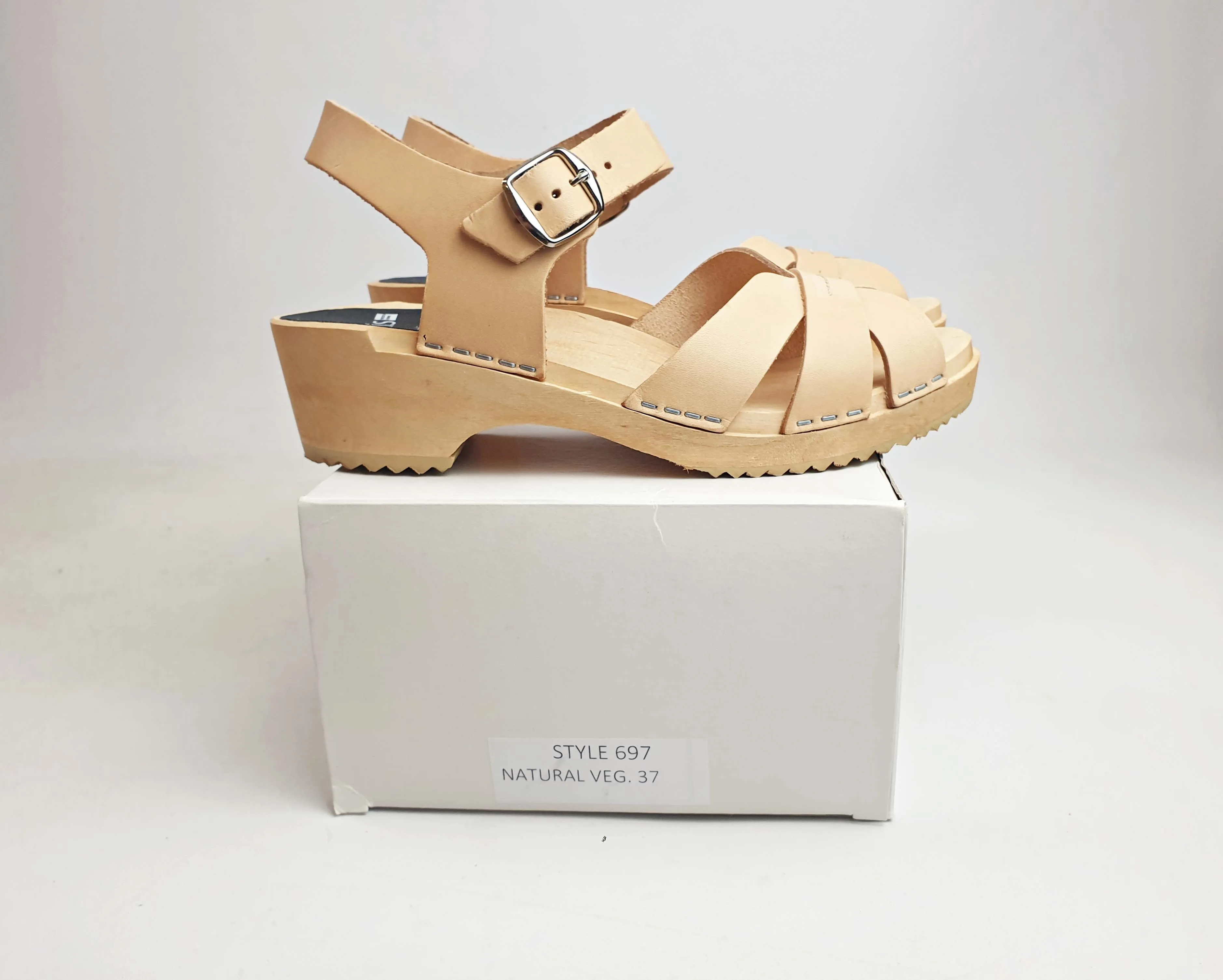 Funkis natural leather low heel clogs size 37 (as new in box)