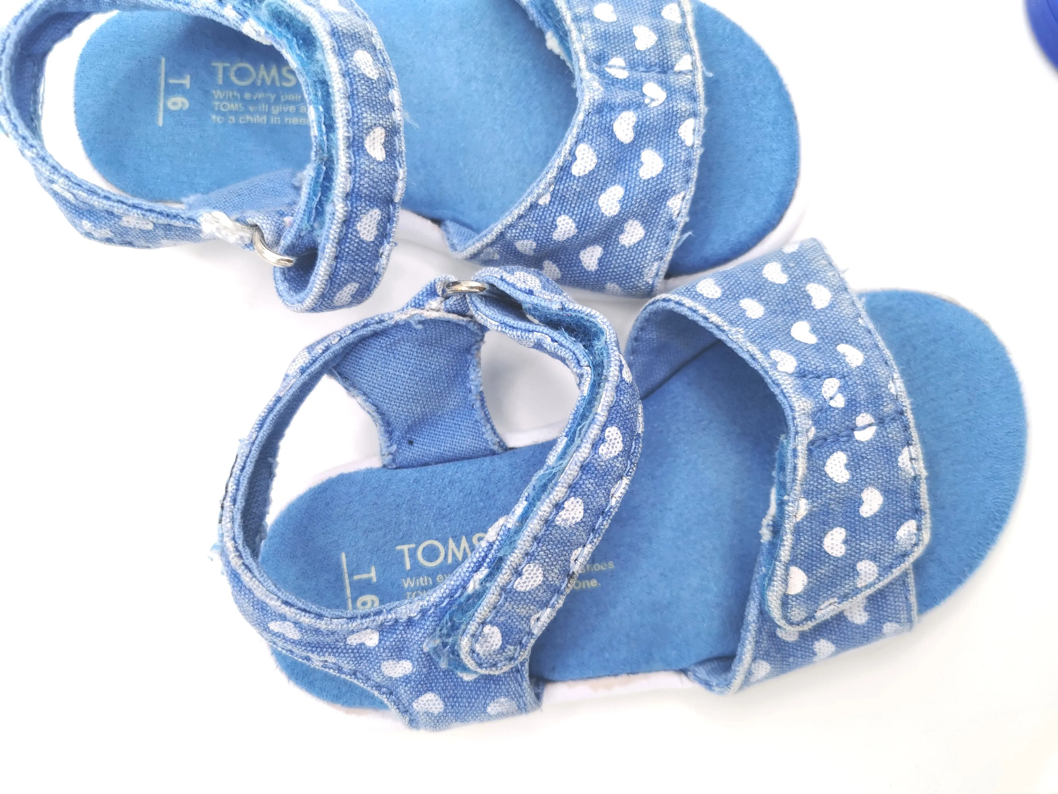 GIRL SIZE 6T - TOMS, Velcro Sandals EUC B59