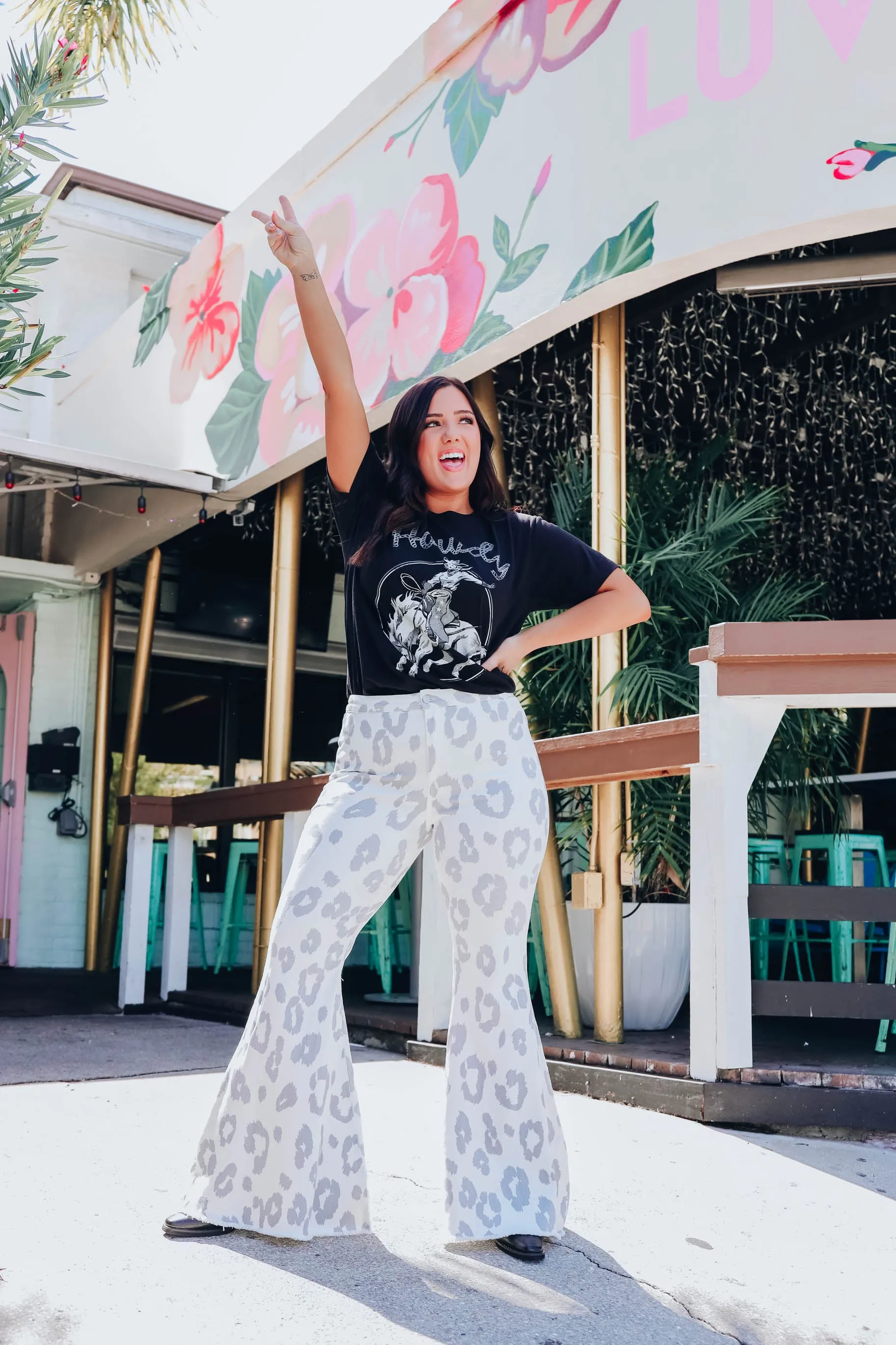 Howdy Rope Boyfriend Graphic Tee