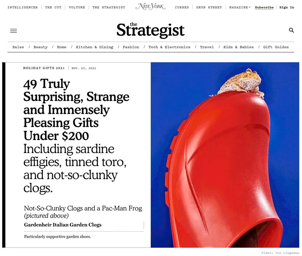Italian Garden Clogs in Red