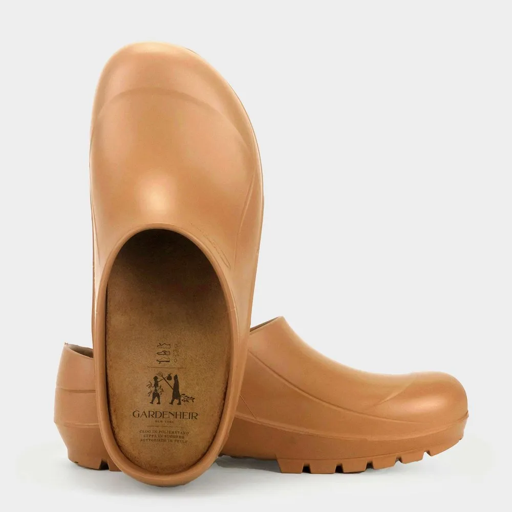 Italian Garden Clogs in Wheat