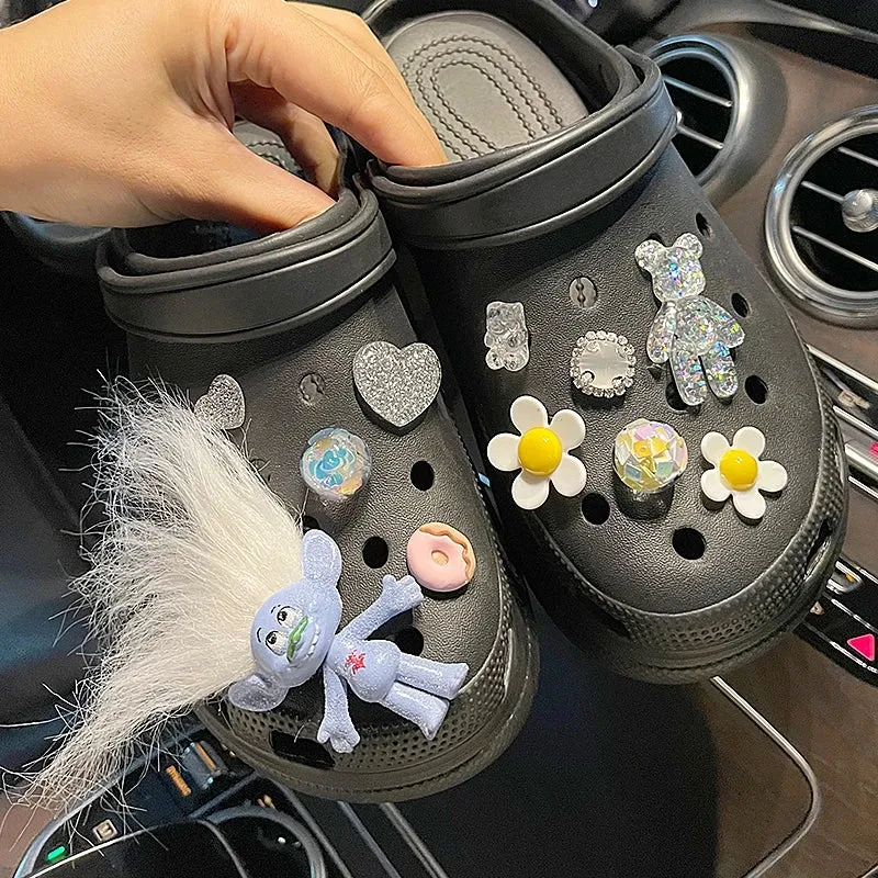 Luxury DIY Croc Charms Fashion Quality Women Shoes Charms Designer for Crocs Golden Chain Clogs Shoe Buckle All-match Kids Gift