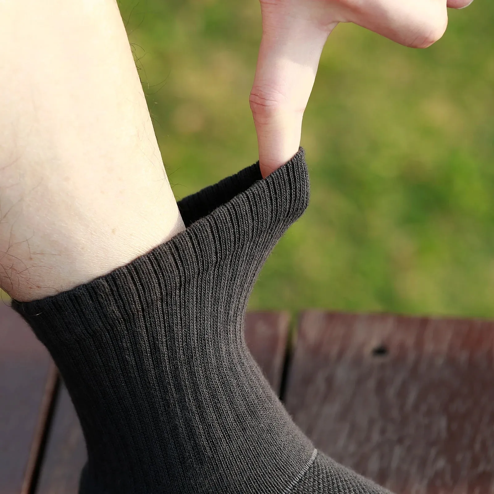 Men's Thick Breathable Cotton Cushion Crew Socks - Ideal for Outdoor Sports, Hiking, Trekking, and Work Boots