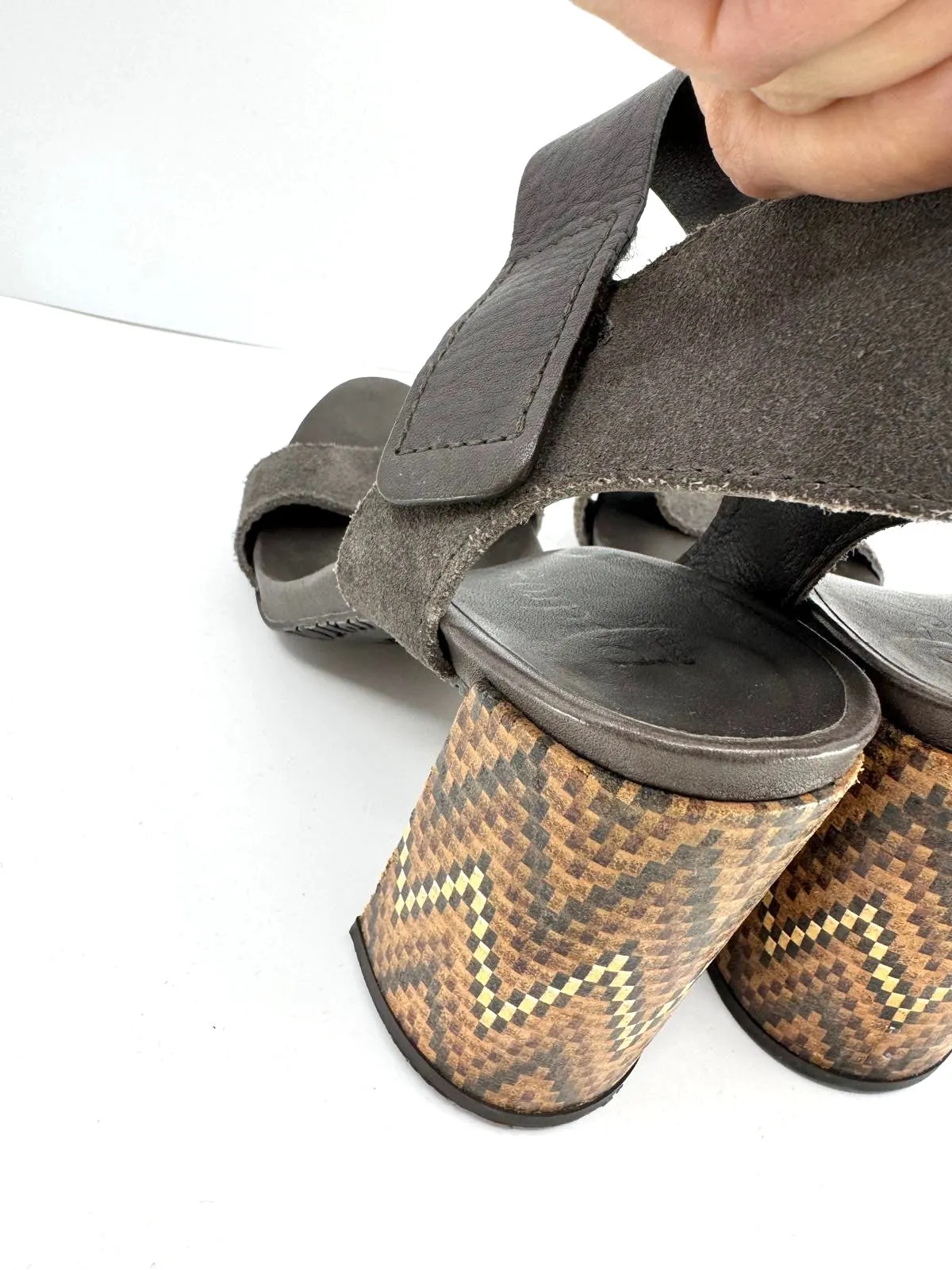 PEDRO GARCIA ANKLE WRAP BLOCK HEEL LEATHER  SANDALS