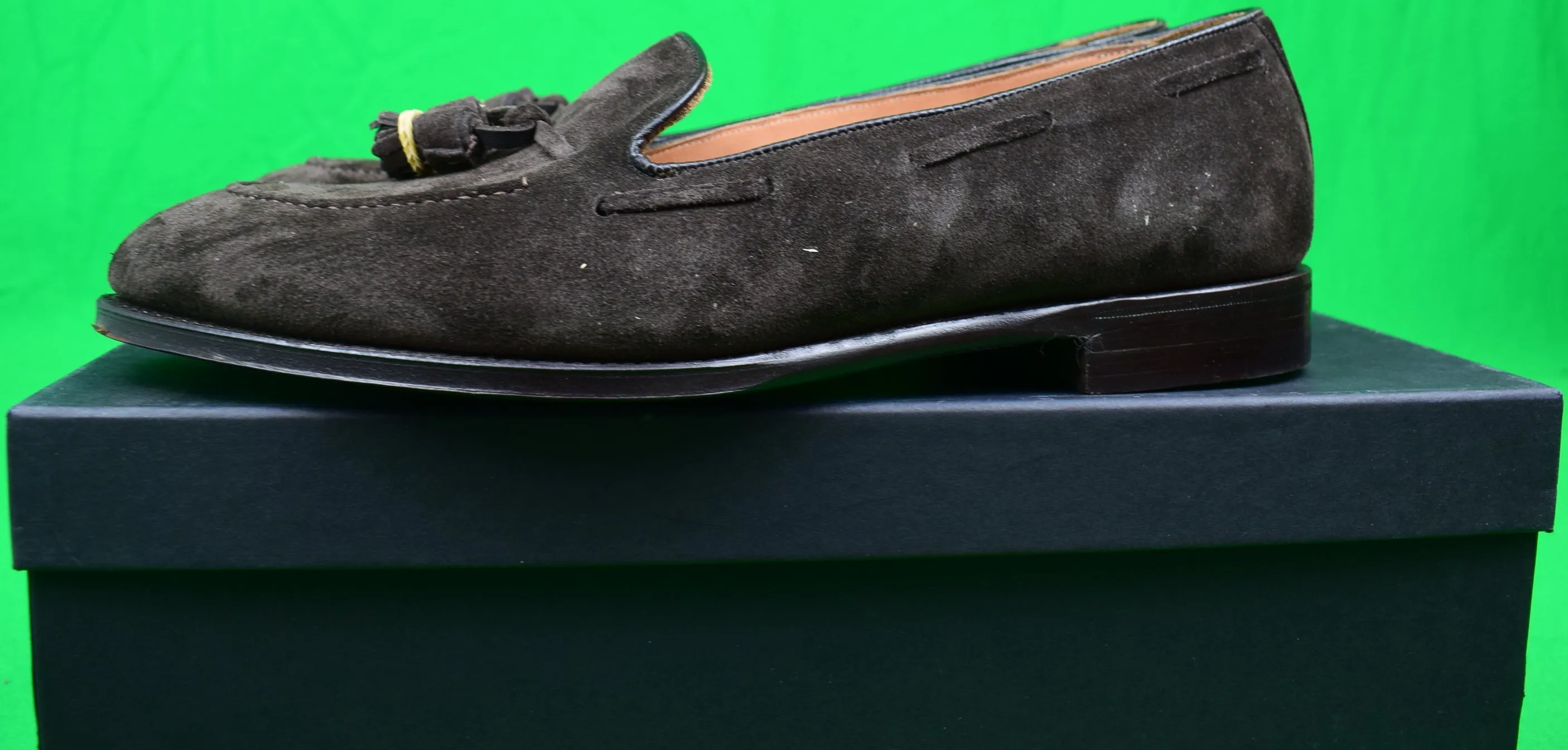 "The Armoury England Hudson Jiro Last Chocolate Suede Tassel Loafers" Sz 10 UK (NIB)