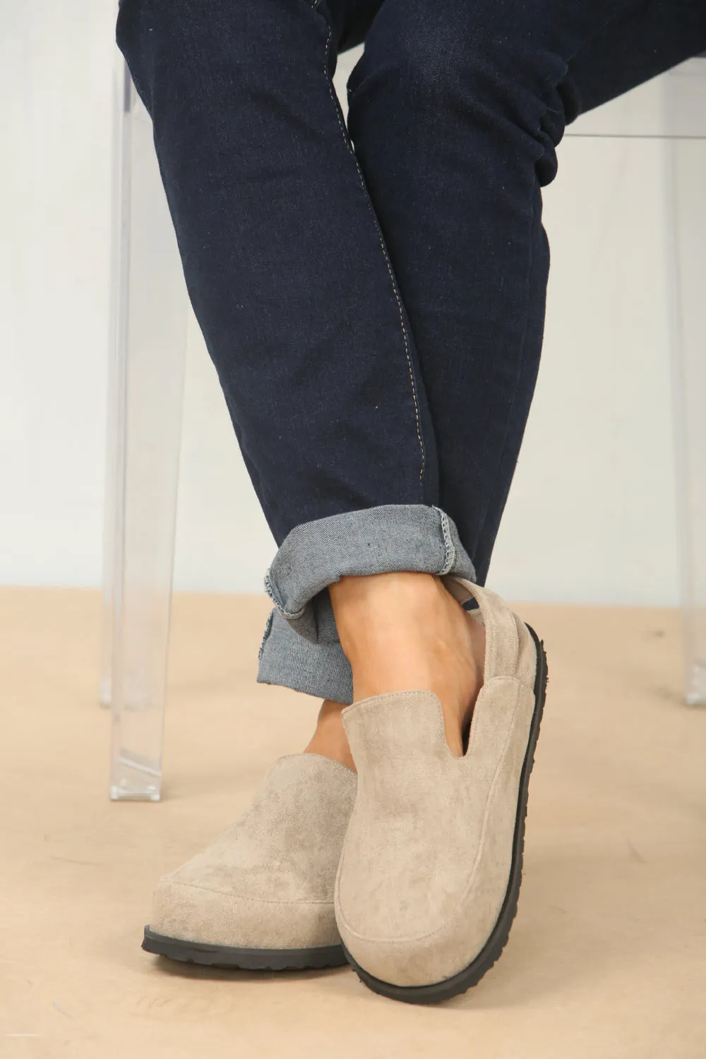 SPLIT KHAKI SUEDE CLOGS WITH BUCKLE