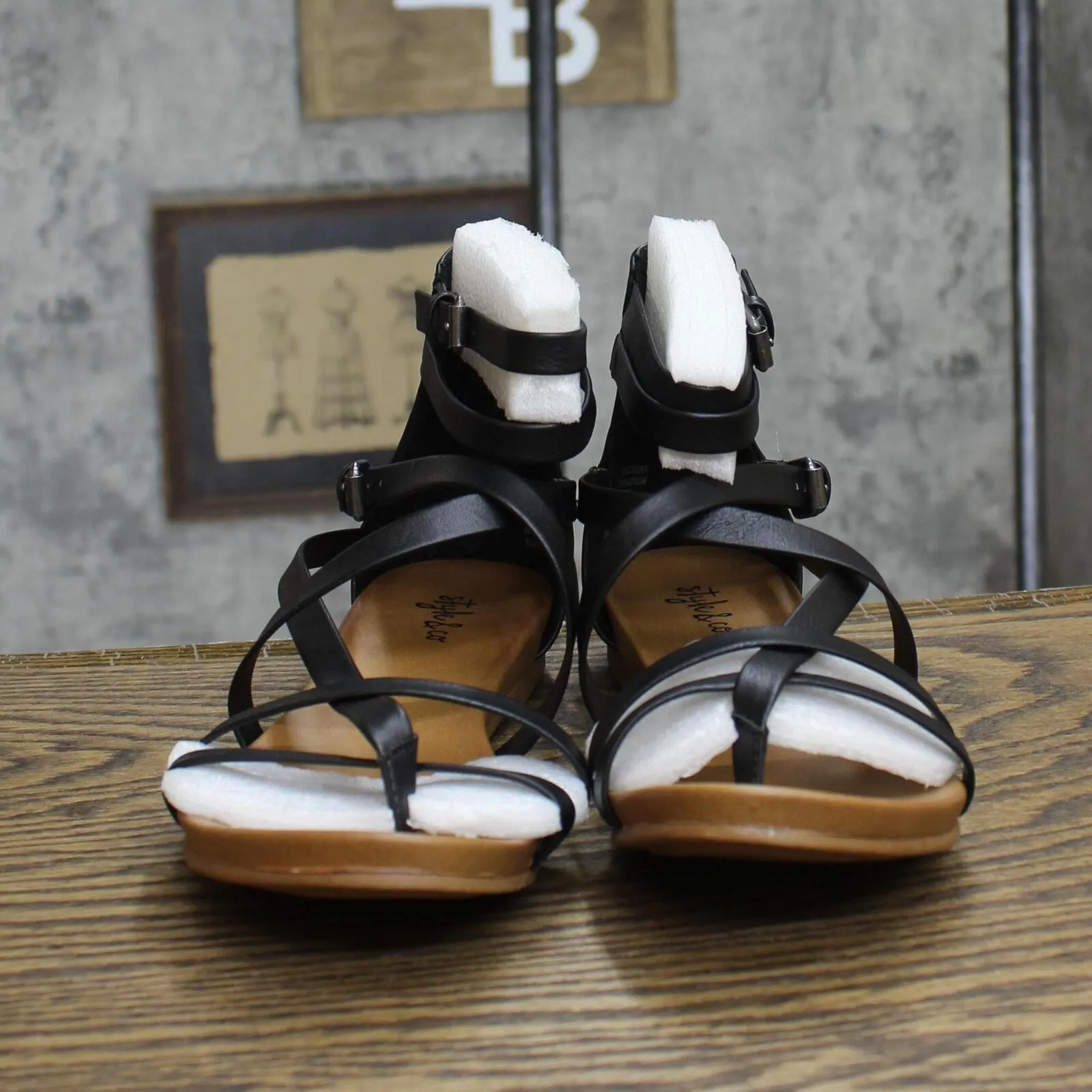 Style & Co Womens Criss Cross Straps Chelsea Gladiator Flat Sandals Black 6.5M