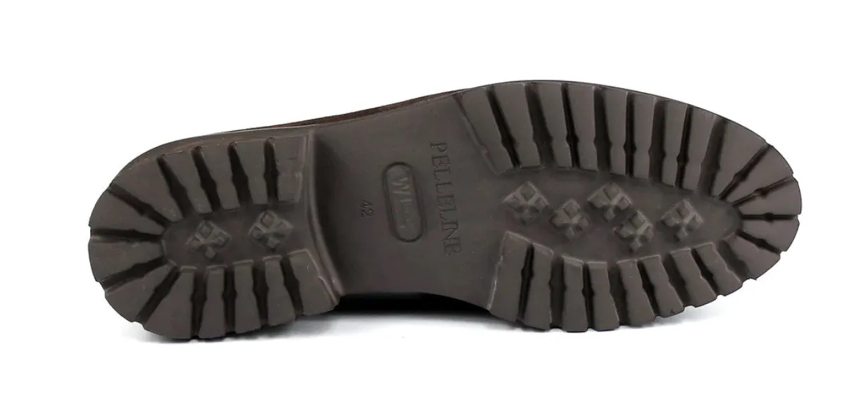 Style: Newport-P043-Brown Suede