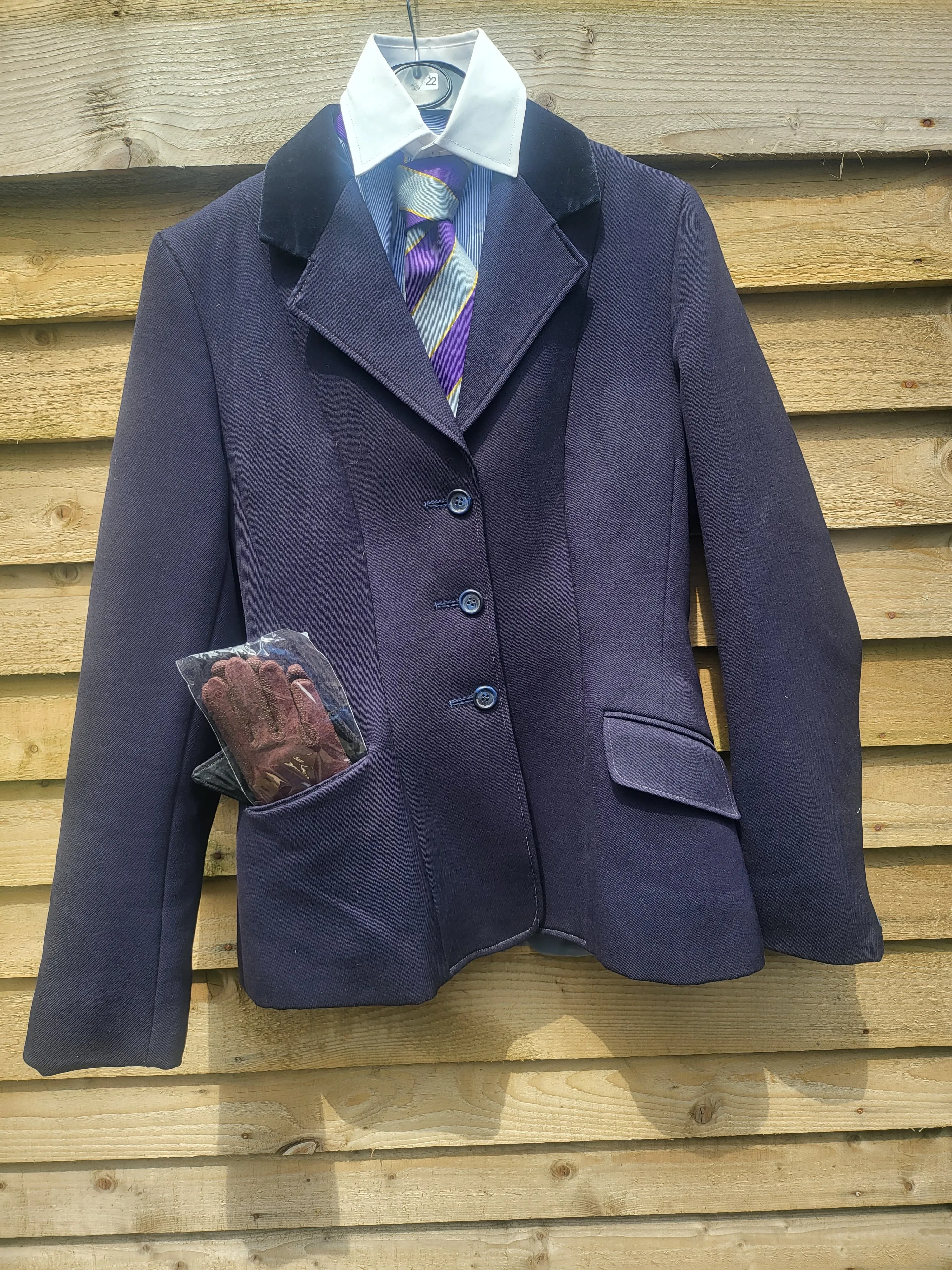 THE PONY CLUB BUNDLE, AGE 12 🙂