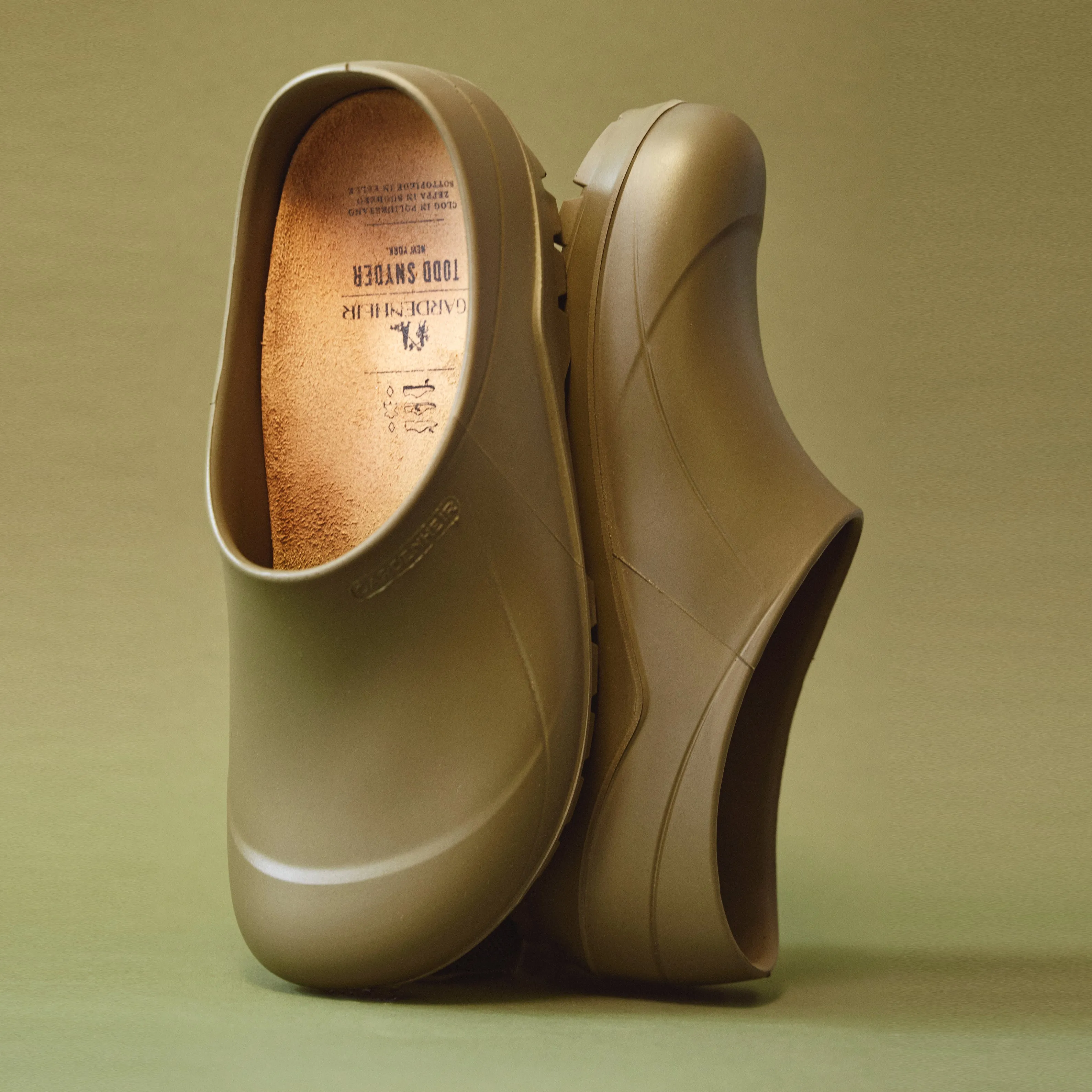 Todd Snyder X Gardenheir Italian Garden Clogs in Camp Olive